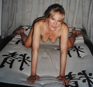 Juanna massage sexe Sautron, 44
